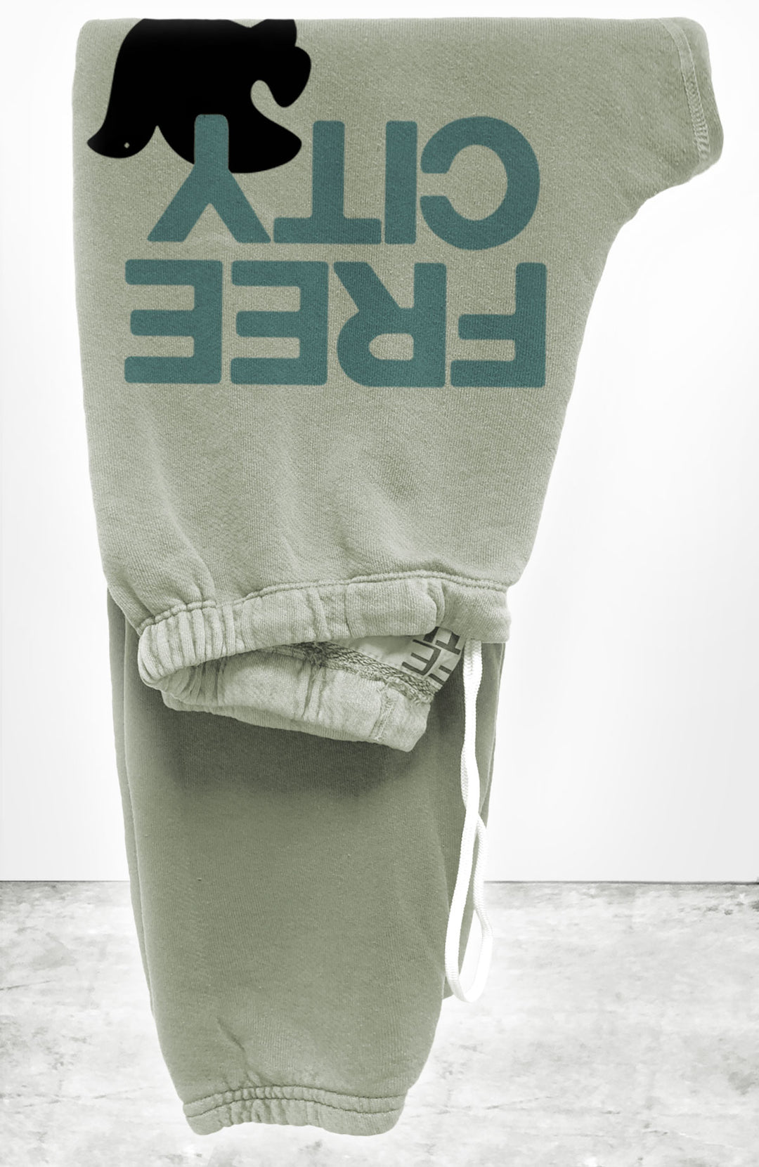 FreeCity Sweatpant