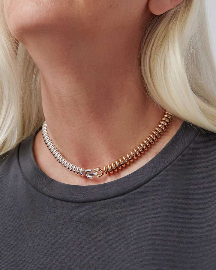 Sofia Choker