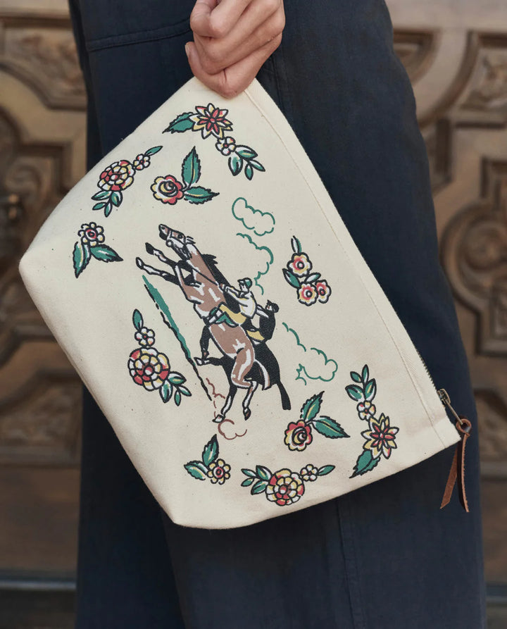 The Derby Pouch